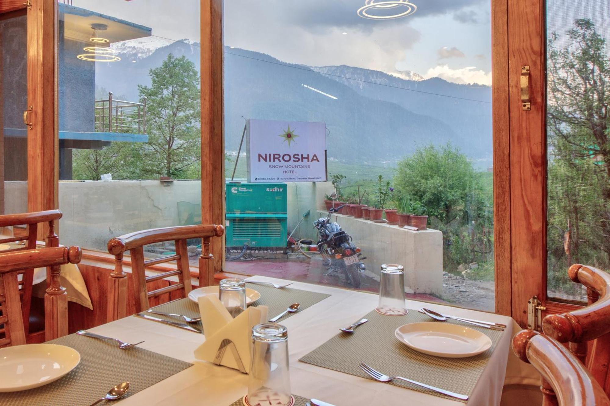 Nirosha, Hotel 3*